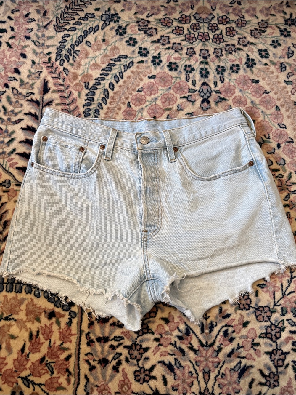Levi’s 501 Light Wash Denim Cutoff Shorts - Women 30